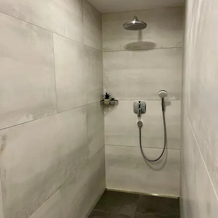아파트 Auszeit - Mit Hallenbad Und Sauna 피셴